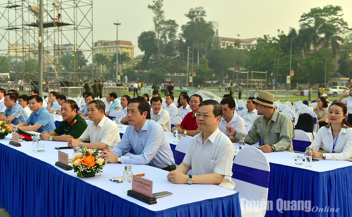 Khai mạc Lễ hội Khinh khí cầu quốc tế Tuyên Quang lần thứ 3 năm 2024