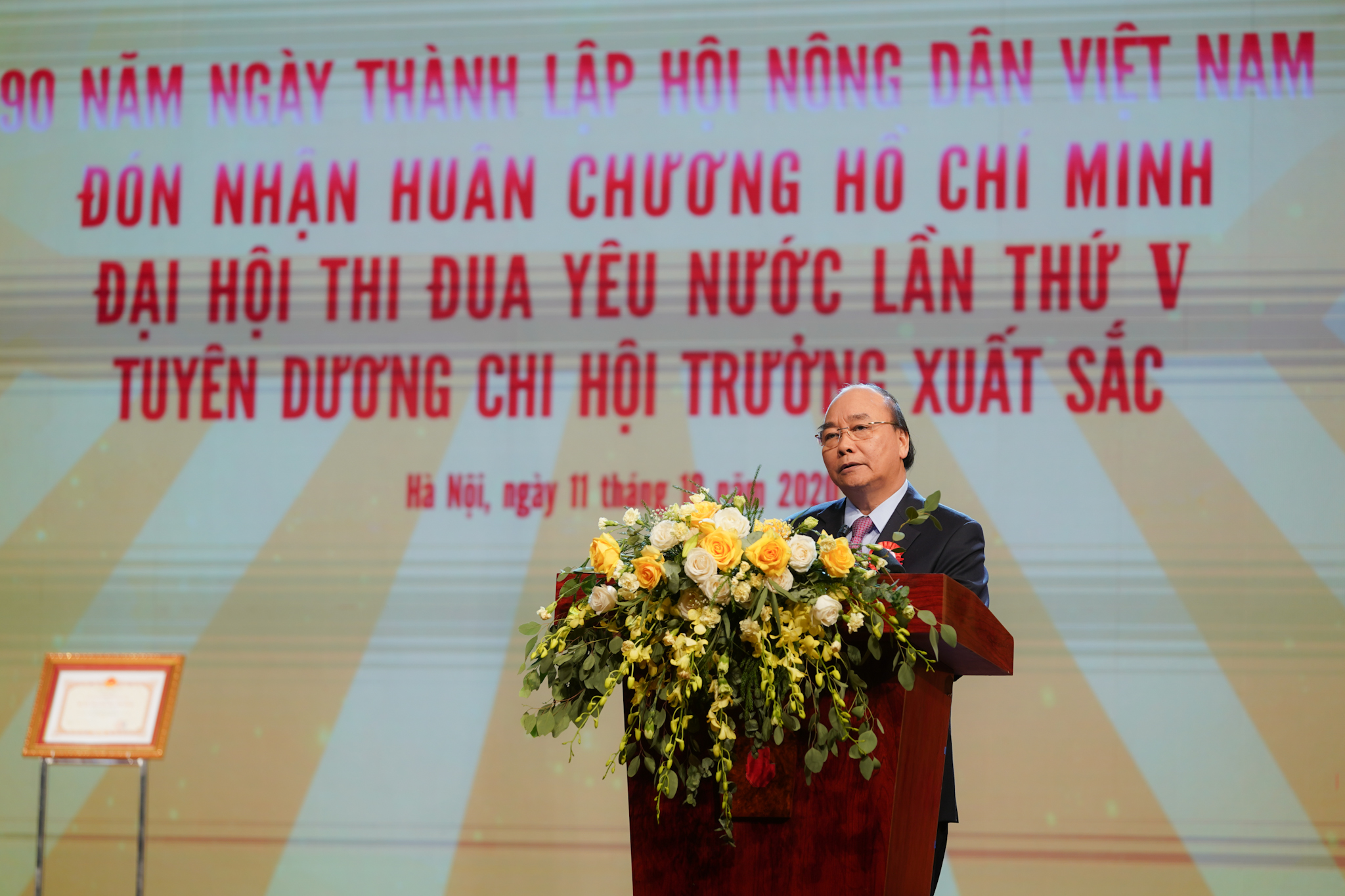 Thủ tướng Nguyễn Xuân Phúc phát biểu tại lễ kỷ niệm 90 năm thành lập Hội Nông dân Việt Nam. Ảnh: VGP/Quang Hiếu