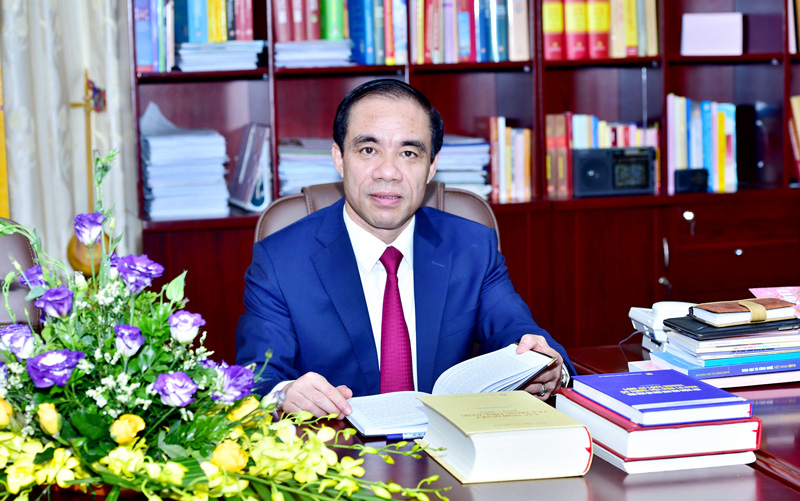 Đồng chí Chẩu Văn Lâm, Ủy viên BCH Trung ương Đảng, Bí thư Tỉnh ủy,  Trưởng đoàn Đại biểu Quốc hội tỉnh Tuyên Quang
