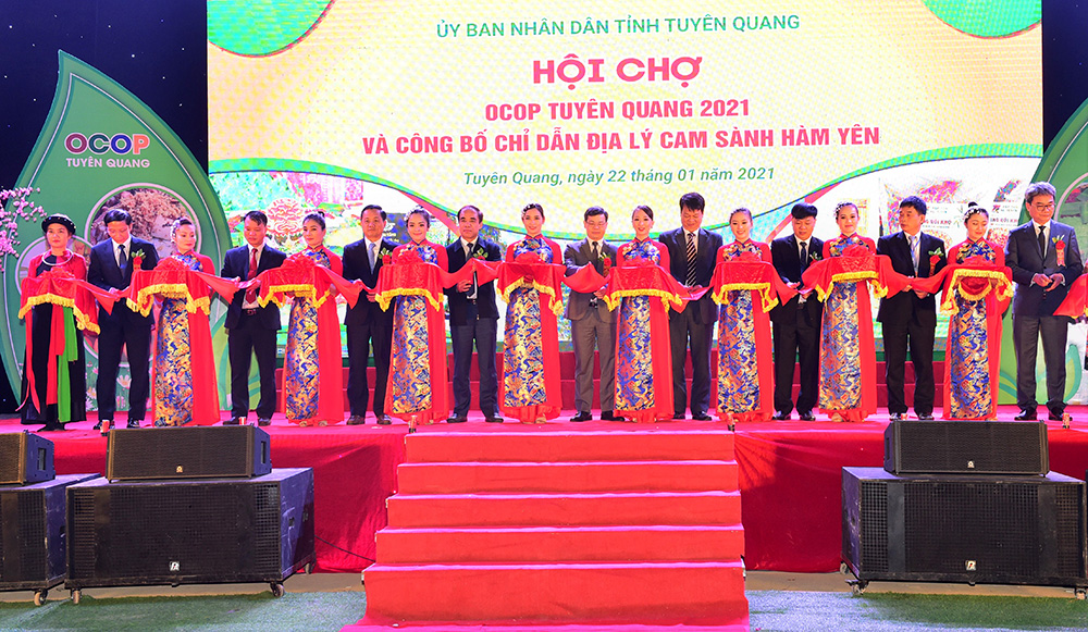 Hội chợ OCOP Tuyên Quang 2021 và công bố chỉ dẫn địa lý cam sành Hàm Yên